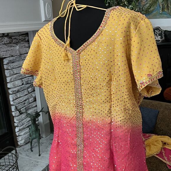 New 3 pc Lehenga, with blouse and Saree. 001 - Picture 5 of 10